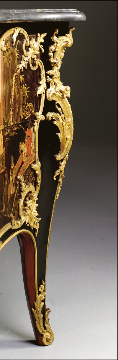 Louis XV-kommode, ca. 1740 (ormolu-montert kinesisk svart, polykrom og forgylt lakk, serpentin, marmor og vernis) av Bernard van Risamburgh