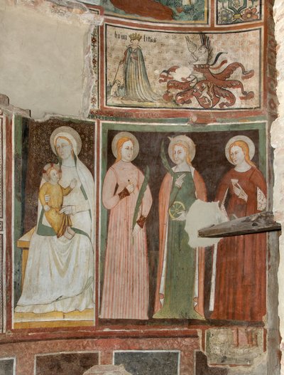 Nord-transept, alteret til St. Mikael erkeengelen, bak altertavlen fresker av Boniface Bembo, Jomfru og barn Saint Aquilina og Saint Catherine of Alexandria, over symbolet på Umilitas av Bonifacio Bembo