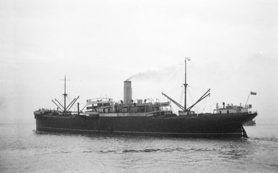 Opawa (1906) på gang utenfor Avonmouth av Brigadier L. R. E. Fayle