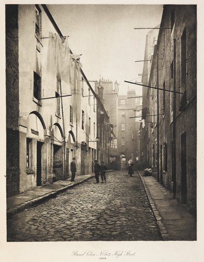 Broad Close nr. 167 High Street, fra The Old Closes og Streets of Glasgow av British School