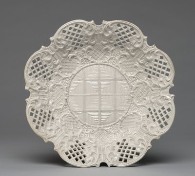 Plate, produsert av en Staffordshire Factory, England, ca. 1760 av British School