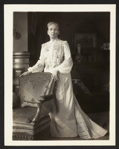 Mrs John Arbuckle, ca. 1900-10 av Burr William McIntosh