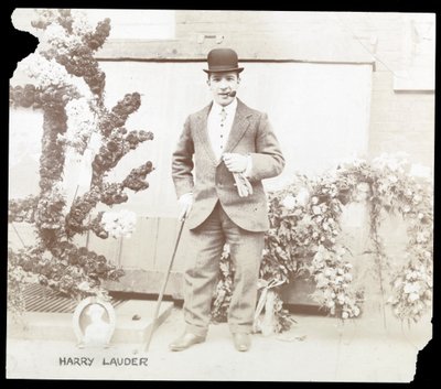 Harry Lauder, ca. 1905 (sølv gelatintrykk) av Byron Company