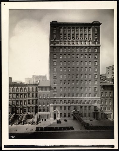 Hotel La Salle, 30 East 60th Street, New York, 1920 (sølv gelatintrykk) av Byron Company