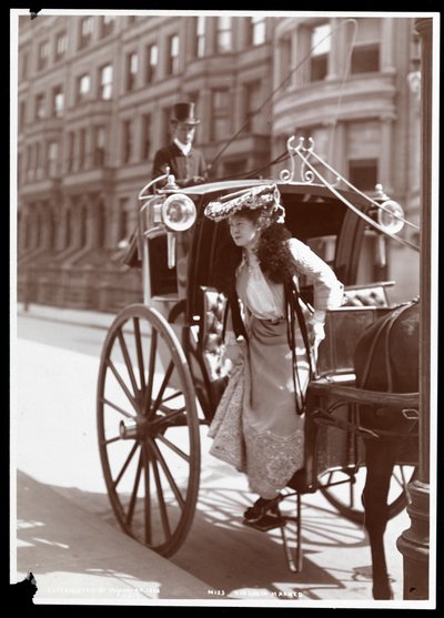 Virginia Harned (Mrs. E.H. Sothern, 1.) 1902 (sølv gelatintrykk) av Byron Company