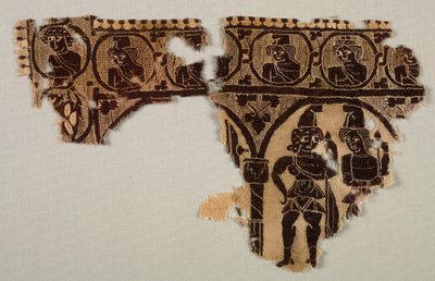 Neck Ornament of a Tunic, 400-talls (vevteppevev med ekstra veftinnpakning, ufarget lin og farget ull) av Byzantine Period Egyptian