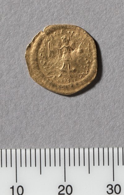 Half Tremissis av Justinian I, Konstantinopel, 527-565 (gull) av Byzantine School