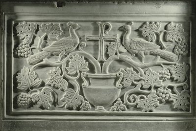 Påfugler og vinstokker (marmor) av Byzantine School