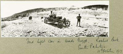 Ford lett bil i Wadi Guzzeh, Rashid Beck, Sør-Palestina, oktober 1917 av Capt. Arthur Rhodes