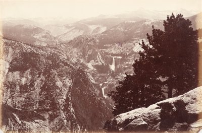 Vernal og Nevada Falls fra Glacier Point av Carleton E. Watkins
