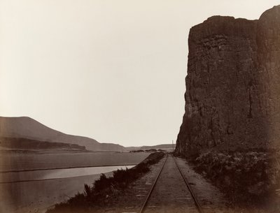 Cape Horn near Celilo, 1867.    1196341   no       norwegian Successfully Translated  Original: Courtesans Viewing Cherry Blossoms at Horaitei Restaurant in Ikenohata (Ikenohata seiro hanami no yasumi, Horaitei), from the series "Famous Restaurants of Edo  av Carleton Emmons Watkins