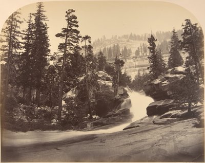Cascade, Nevada Fall til venstre, utsikt over Vernal Fall, 1861. av Carleton Emmons Watkins