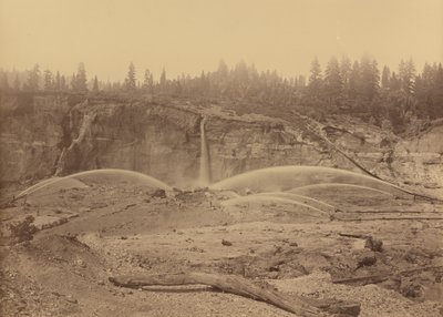 Malakoff Diggins, North Bloomfield, Nevada County, 1871. av Carleton Emmons Watkins