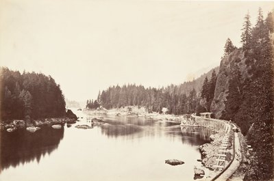 Tooth Bridge, Oregon, 1867, trykt ca. 1876. av Carleton Emmons Watkins