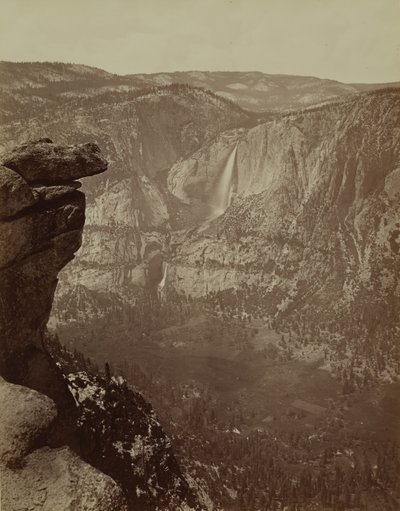 Yosemite Falls fra Glacier Point, 1865-66, trykt ca. 1875. av Carleton Emmons Watkins