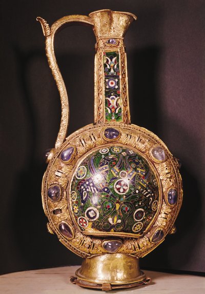 Charlemagnes vannkanne (gull og cloisonne-emalje) av Carolingian School