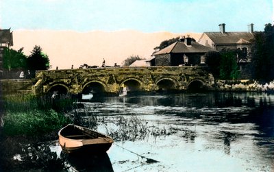 The Old Bridge, Christchurch, Dorset, 1926. av Cavenders Ltd