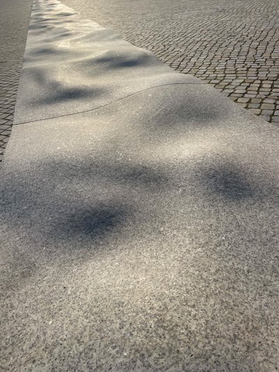 Komposisjon - Arkitektur - Detaljer, 2024 (foto) av Cécile Jamet