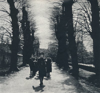 Kirkeparade, 1941 av Cecil Beaton