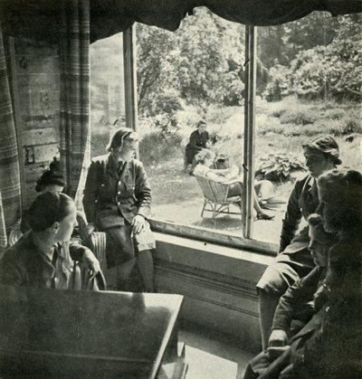 Sommerdag, c1943. av Cecil Beaton