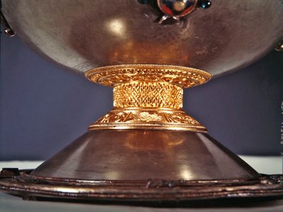 Ardagh Chalice, Reerasta, County Limerick (sølv med sølvforgylling, emalje, messing og bronse) (detalj av 228699) av Celtic