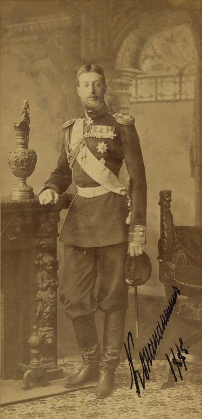 Constantin Constantinovitch de Russie - Portrett av storhertug Constantine Constantinovich av Russland (1858-1915), av Bergamasco, Charles (Karl) (1830-1896). Albumin bilde av Charles Bergamasco
