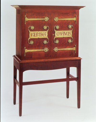 Kelmscott Chaucer-skapet, designet av C.F.A.Voysey (1857-1941) og laget av F.Coote, 1899 (eik med messingbeslag) av Charles Francis Annesley Voysey
