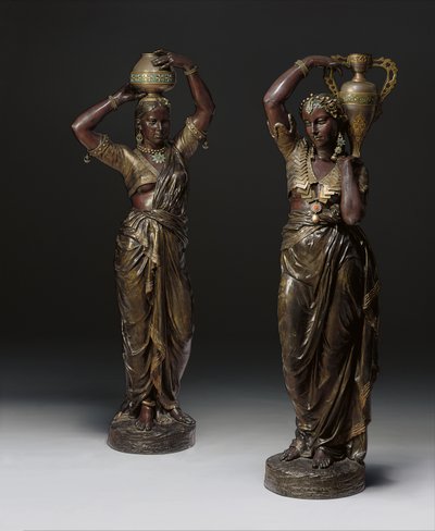 To bronsefakler i form av indiske kvinner som bærer vaser, 1862 -1865 av Charles-Henri-Joseph Cordier
