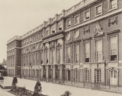 Hampton Court Palace, elvefronten av Charles Latham