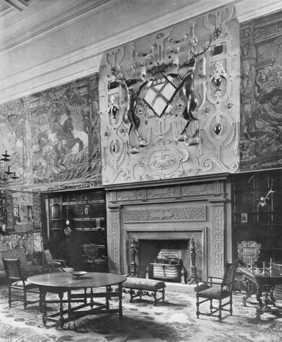 The Great Hall (s/hvitt bilde) av Charles Latham