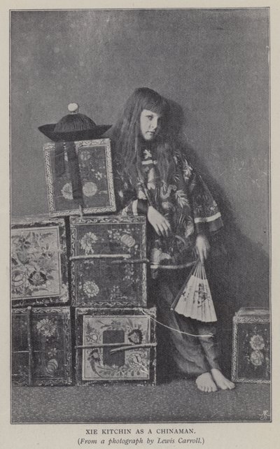 Xie Kitchin som kineser (s/hvitt bilde) av Charles Lutwidge Dodgson