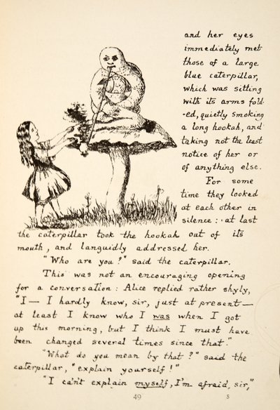 Alice får råd fra Blue Caterpillar, illustrasjon fra Alices Adventures Under Ground, pub. 1886 (faksimile) av Charles Lutwidge Dodgson