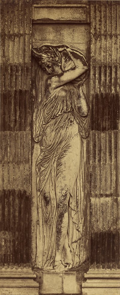 [Detalj av nymfer av Jean Goujon] / [Nymfe, Fontaine des Innocents, Paris] av Charles Marville