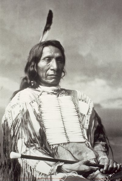Røde skysjef (1822-1909) 1880 (s/hvitt-bilde) av Charles Milton Bell