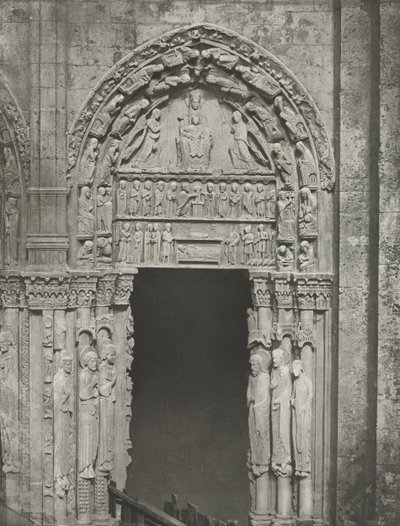 Chartres katedral: Høyre dør til den kongelige portal med Vår Frue av Chartres, 1857. av Charles Nègre