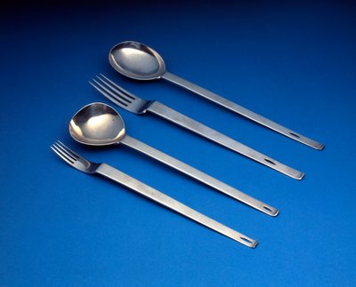 D.W. Hislop sett med skjeer og gafler (sølv) av Charles Rennie Mackintosh