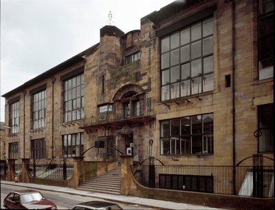 Utsikt over School of Fine Arts designet av arkitekten Charles Rennie Mackintosh (1868-1928) av Charles Rennie Mackintosh
