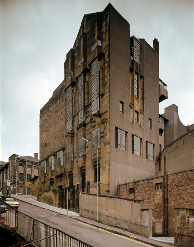 Utsikt over School of Fine Arts designet av arkitekten Charles Rennie Mackintosh (1868-1928) av Charles Rennie Mackintosh