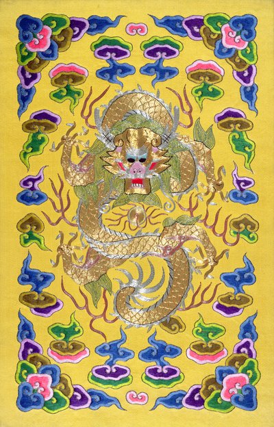 En brodert kinesisk drage, fra forsiden av en fransk-kinesisk diplomatisk traktat (sølv- og gulltråd og silke) av Chinese School
