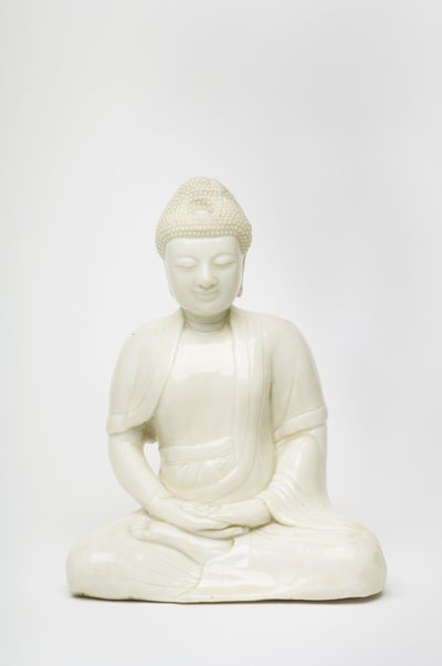 Buddha (porselen) av Chinese School