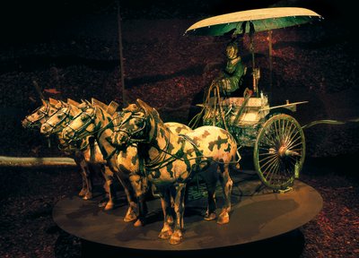 Quadriga, Qin-dynastiet, 221-206 f.Kr. (bronseskulptur) av Chinese School
