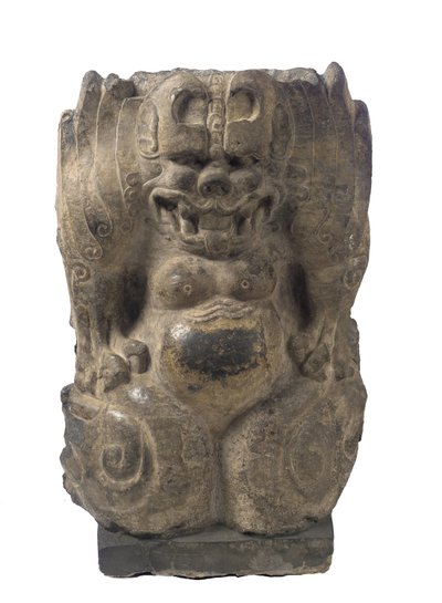 Squatting guardian-demon, Hebei-provinsen, divisjonsperiode, 550-577 (mørk kalkstein) av Chinese School