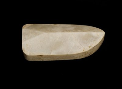 Tungeamulett i form av en sikade av Chinese School