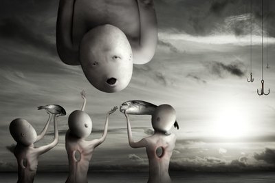Et surrealistisk fiskeoffer av Christophe Kiciak