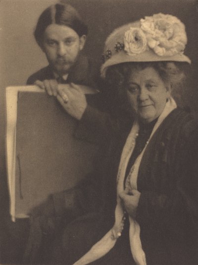 Alvin Langdon Coburn og hans mor, ca. 1909. av Clarence H White