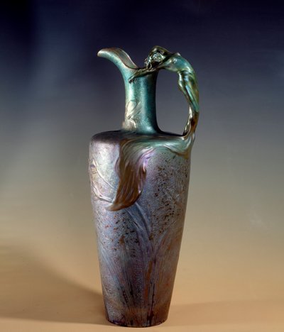 Art Nouveau: Fajanse og metallisk lysekrone av Clement Massier (1845-1917) 1893-1894 Paris, Musee d