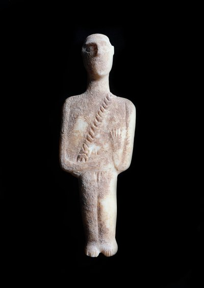 Mannlig idol, skjematisk figur. Skulptur i hvit marmor med okerinkruster, 3200-2000 f.Kr av Cycladic Cycladic