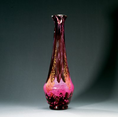 Høy vase, ca. 1920 (glass) av Daum Freres