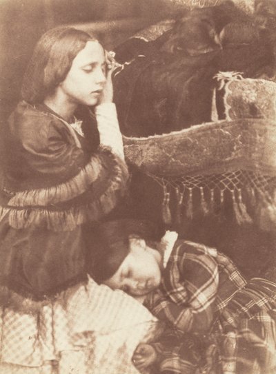 The Three Sleepers: Sophia Finlay, Harriet Farnie og Brownie av David Octavius Hill and Robert Adamson