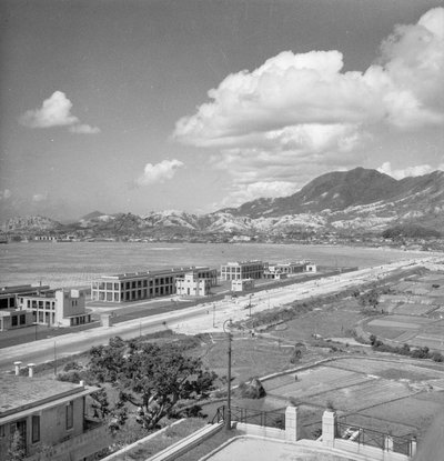 Kai Tak lufthavn, Hongkong av David Watkin Waters